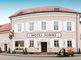 Hotel Sonne، فندق رخيص في Stupferich