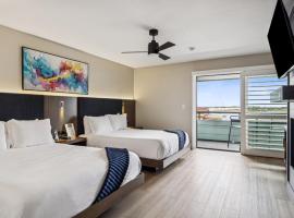 456 Embarcadero Inn & Suites, מלון במורו ביי