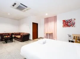 X Mitr INN Sukhumvit 2 - BTS Nana มิตร อินน์ สุขุมวิทซอย 2 บีทีเอส นานา