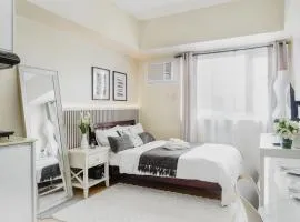 Cozy Suite with City View Near Roxas Night Market