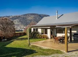 Vista Vale - Wanaka Holiday Home