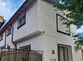 Casa Rahova