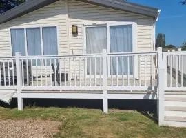 Stunning 6 Berth Lodge With Decking At Valley Farm Holiday Park Ref 46735V