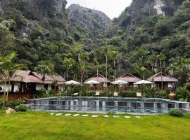 Tam Coc Golden Fields, hotel amb aparcament a Ninh Binh