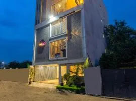 Hotel Angel Pink The Premium Rooms at Kaushambi