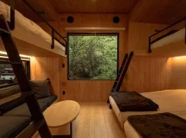 Tiny Base The MOUNTAiN