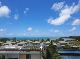 Ocean and Golf Apartment, Azuri Sea view & Sunrise