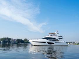 Premium Saigon Yacht Princess 62 - Managed by Vietyacht Club, barco en Ho Chi Minh