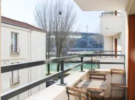 Large apartment with balcony - Stade de France