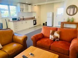 Top spot - Spacious 2BR Stay
