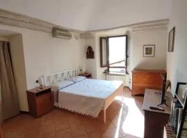 Dimora Fenni - Appartamento elegante nel cuore di Monte Isola con Wi-Fi e aria condizionata