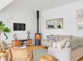Finest Retreats - Firethorn