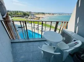 PARADISO B 411 Large SEA VIEW Studio Nessebar