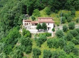 Villa Mia Lucca - Modern Comfort in the Tuscan Hills