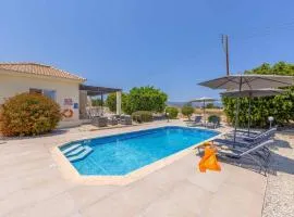 Villa Orange Tree