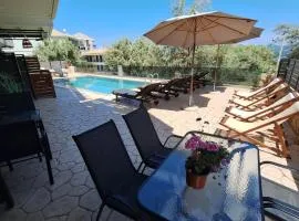 Einav Apartments