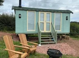 Secret Valley Shepherds Hut