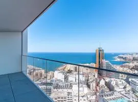 Mercury Tower Skyline Apartment with Pool Access