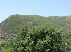 Klaudio Guest House
