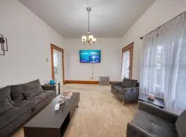 Charming 2-Bedroom, 1-Bath Getaway