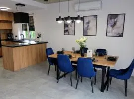 Jack Apartments