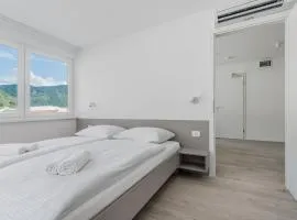 Prenočišča AUTUR