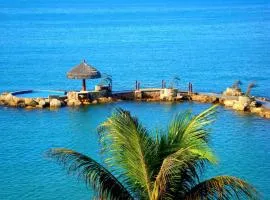 PRECIOSO DEPARTAMENTO AL PIE MAR PLAYA PRIVADA Seguridad