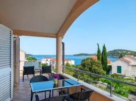2 Bedroom Gorgeous Apartment In Razanj