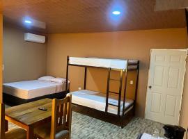 Luisito steak House & Hotel, haustierfreundliches Hotel in Fortuna