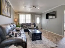 Charming Landover Home with Yard about 10 Mi to DC!
