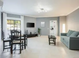 Modern 2BR Quarteira Apartment