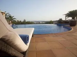 Enchanting Santa Gertrudis 6 Bedroom Villa, 1019