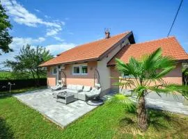 2 Bedroom Cozy Home In Duga Resa