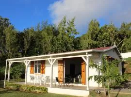 Sea & Mountain View - Cottage Ti Bizou