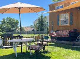 Tiny House on Cattle Farm Shenandoah Valley, tented camp en Edinburg