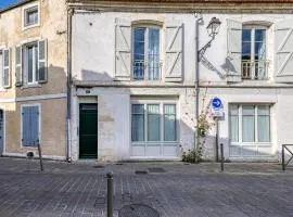 Lovely Apartment In La Rochelle With Wifi
