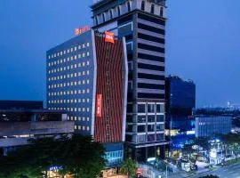 Ibis Gading Serpong