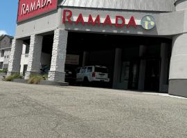 Ramada by Wyndham Newburgh/West Point, hotel v destinaci Newburgh