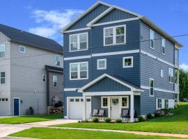 Trailside Treasure - Pool access new construction، فندق في ساوث هافن