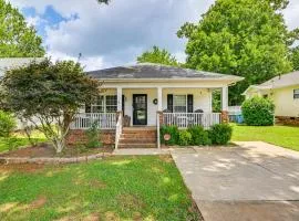 Less Than 1 Mi to River and Downtown Belmont Cozy Cottage