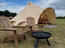 Farmview Bell Tent, Zelt-Lodge in Messing