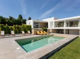 GuestReady - Exquisite villa w/ Pool & Parking