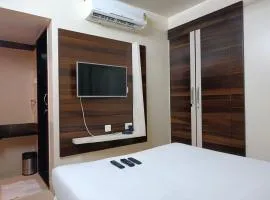Hotel Maval Grrand