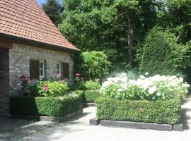 La Cuesta in the forest, hotel a Ursel