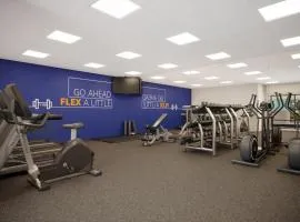 Holiday Inn Express & Suites Elgin - Chicago Northwest