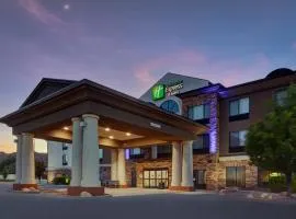 Holiday Inn Express & Suites Richfield by IHG