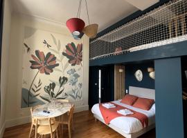 La Parenthèse Fléchoise, Chambre Raphaël, hotel a La Flèche