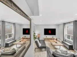3BR Pickering Retreat with BBQ and Patio Delight
