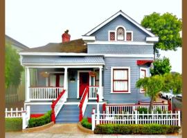 Pacific Grove Inn: Pacific Grove şehrinde bir otel