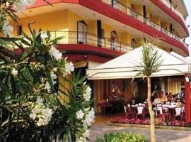 Hotel Corallo, ξενοδοχείο σε Eraclea Mare